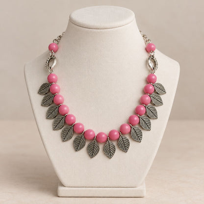 Flora · Collar